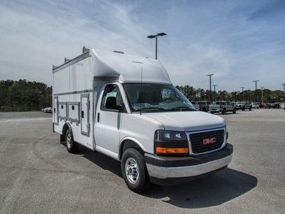 New 2025 GMC Savana 3500 w/ Power Convenience Package