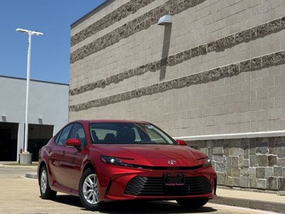 New 2025 Toyota Camry LE