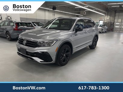 Used 2024 Volkswagen Tiguan SE R-Line