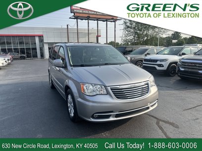 Used 2016 Chrysler Town & Country Touring w/ Driver Convenience Group