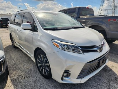 Used 2018 Toyota Sienna Limited Premium