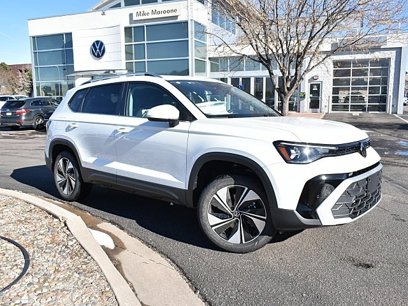 New 2025 Volkswagen Taos SE