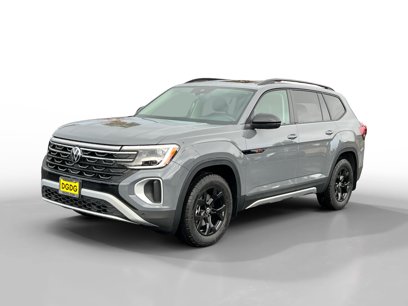 New 2025 Volkswagen Atlas Peak Edition SE