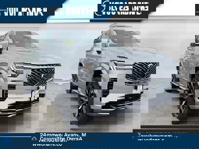 New 2025 Volvo XC90 B5 Core w/ Climate Package