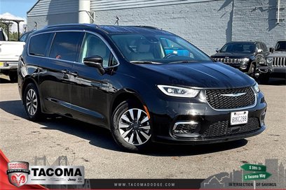 Used 2021 Chrysler Pacifica Touring-L