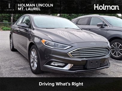 Used 2017 Ford Fusion SE w/ Fusion SE Technology Package
