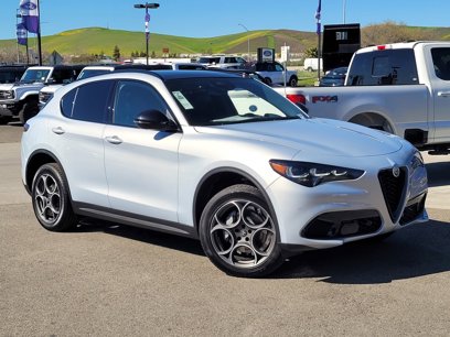 New 2025 Alfa Romeo Stelvio Sprint