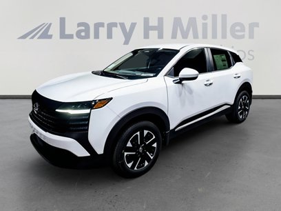 New 2025 Nissan Kicks SV