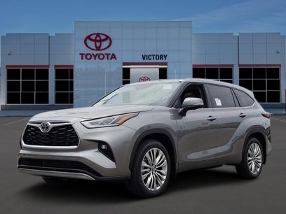 New 2025 Toyota Highlander Platinum