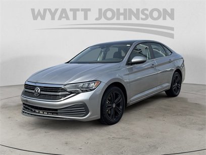 Used 2023 Volkswagen Jetta SE