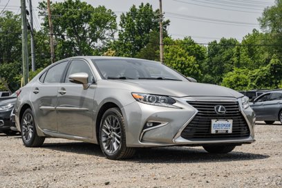 Used 2018 Lexus ES 350 w/ Navigation System Package