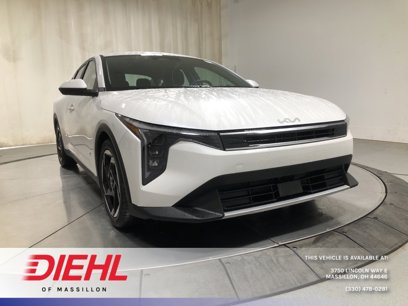 New 2025 Kia K4 EX