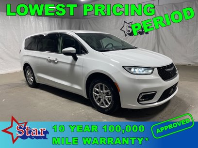 Used 2023 Chrysler Pacifica Touring-L