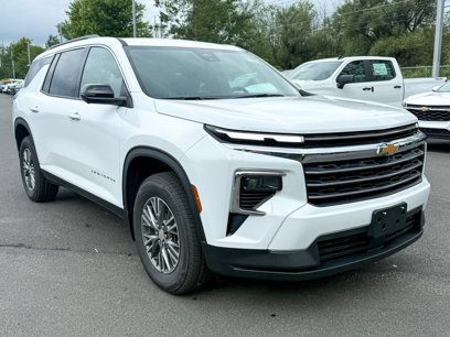 New 2025 Chevrolet Traverse LT w/ Driver Confidence Package