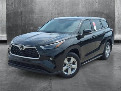 New 2025 Toyota Highlander LE