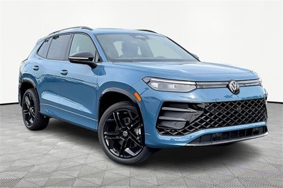 New 2025 Volkswagen Tiguan SE R-Line