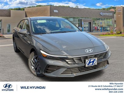 New 2025 Hyundai Elantra Blue