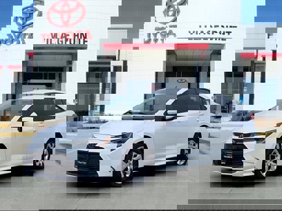 Used 2024 Toyota Corolla LE