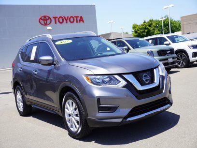Used 2017 Nissan Rogue SV