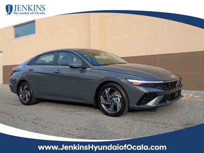 New 2025 Hyundai Elantra SEL