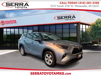 Used 2022 Toyota Highlander LE