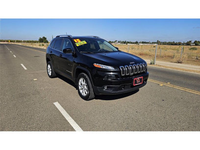 Used 2015 Jeep Cherokee Latitude w/ Comfort/Convenience Group