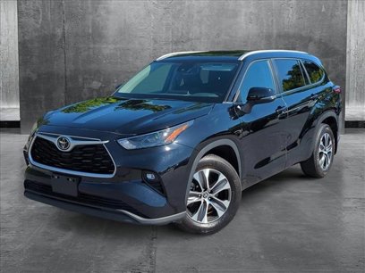 Used 2023 Toyota Highlander XLE