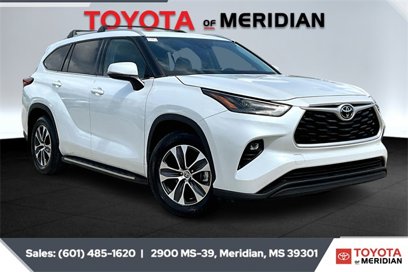Used 2022 Toyota Highlander XLE