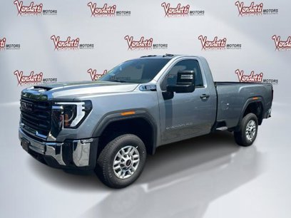 New 2025 GMC Sierra 2500 Pro w/ Convenience Package