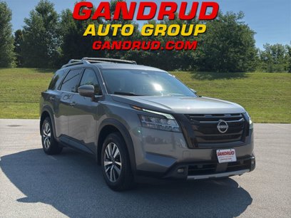 Used 2023 Nissan Pathfinder SL