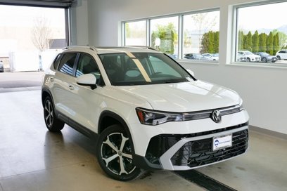 New 2025 Volkswagen Taos SEL