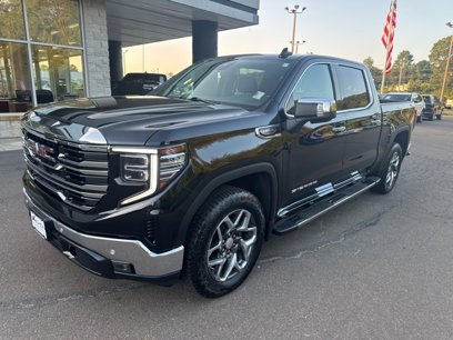 Used 2024 GMC Sierra 1500 SLT w/ SLT Premium Plus Package