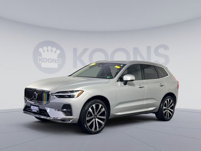 Used 2023 Volvo XC60 B5 Ultimate w/ Climate Package
