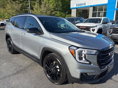 Used 2024 GMC Terrain SLT w/ Tech Package