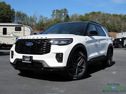 New 2025 Ford Explorer ST-Line w/ Premium Package