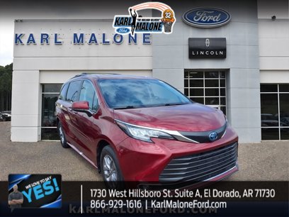 Used 2023 Toyota Sienna XLE