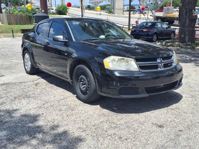 Used 2014 Dodge Avenger SE