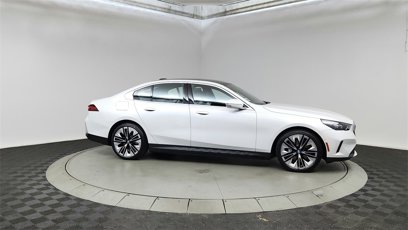 New 2025 BMW i5 xDrive40 w/ Premium Package