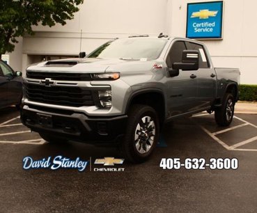 Used 2024 Chevrolet Silverado 2500 Custom w/ Custom Value Package