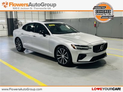 Used 2022 Volvo S60 B5 Momentum