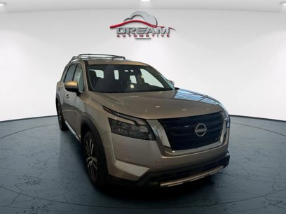 New 2025 Nissan Pathfinder Platinum w/ Cargo Package