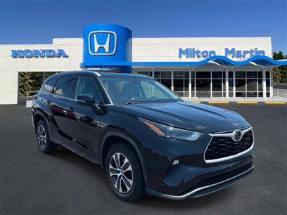 Used 2022 Toyota Highlander XLE