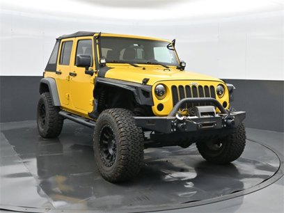 Used 2011 Jeep Wrangler Unlimited Rubicon w/ Connectivity Group