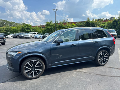 Used 2021 Volvo XC90 T6 Momentum w/ Advanced Package