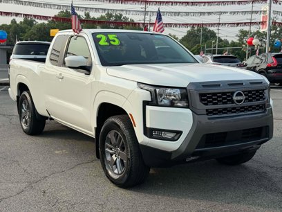 Used 2025 Nissan Frontier SV w/ SV Convenience Package