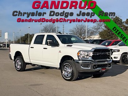 New 2024 RAM 2500 Tradesman w/ Chrome Appearance Group