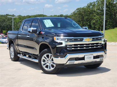 New 2025 Chevrolet Silverado 1500 LTZ w/ LTZ Premium Package