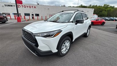 New 2025 Toyota Corolla Cross LE