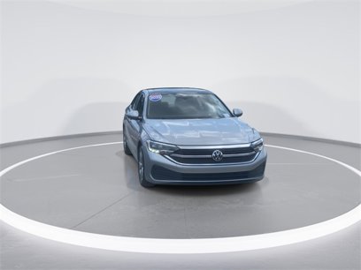 Used 2023 Volkswagen Jetta SE