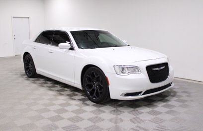 Used 2019 Chrysler 300 Touring L w/ Quick Order Package 22F